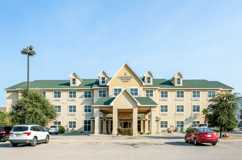 Country Inn & Suites – Midland, TX