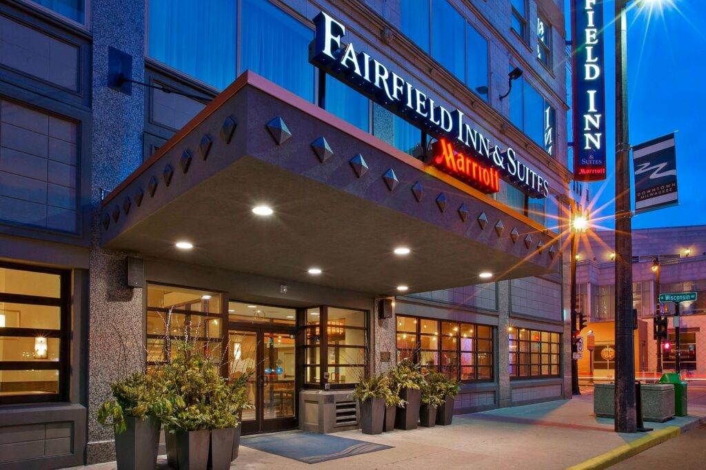 Fairfield Inn & Suites Milwaukee, WI